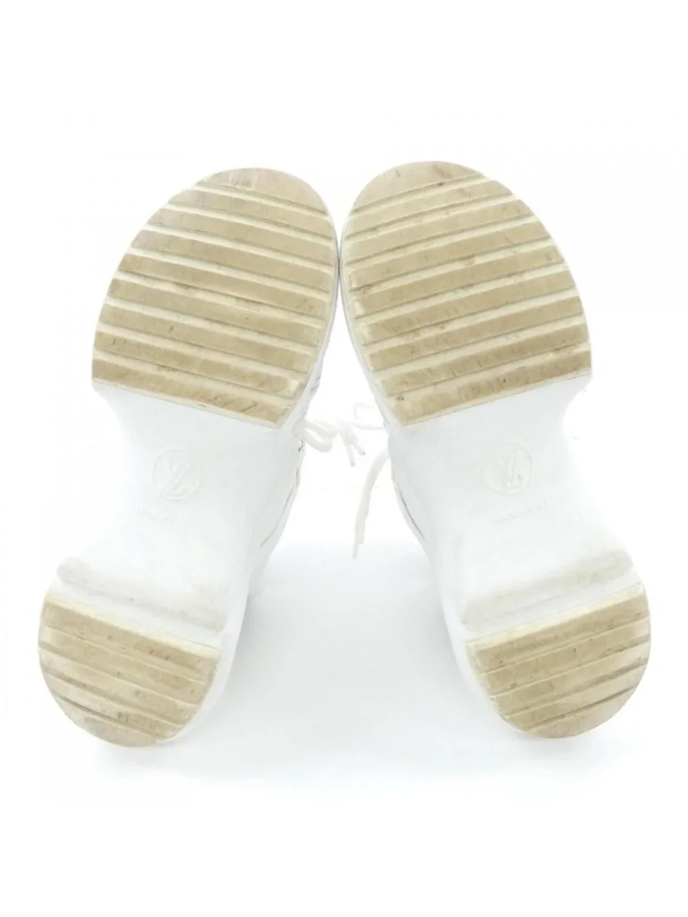 Louis Vuitton LV Akrite Line Sneakers - Picture 4 of 6